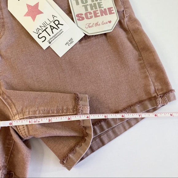 NWT Vanilla Star Mid Rise Blush Distressed Shorts - Picture 8 of 9